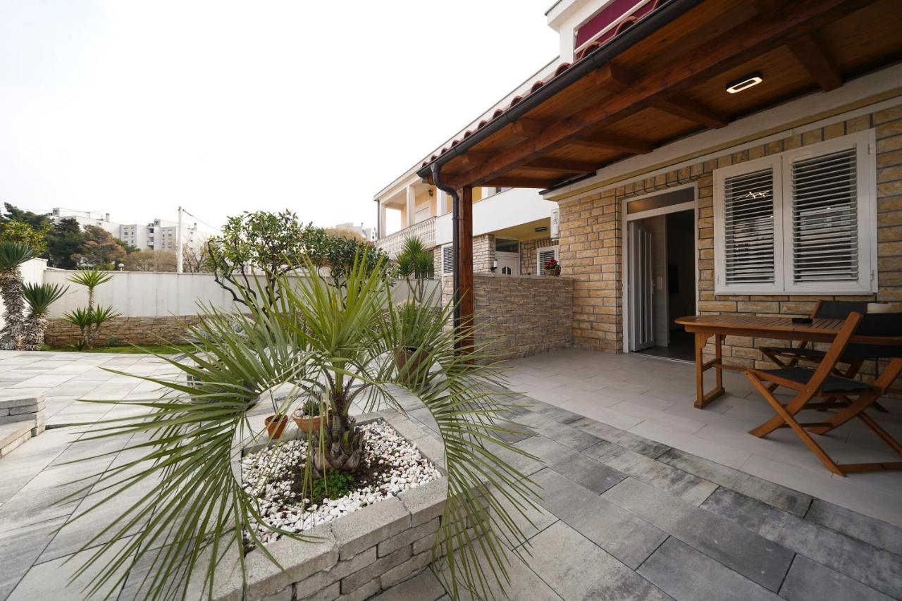 Modern Apartments With Loggia Terrace And Parking Zadar Exterior foto